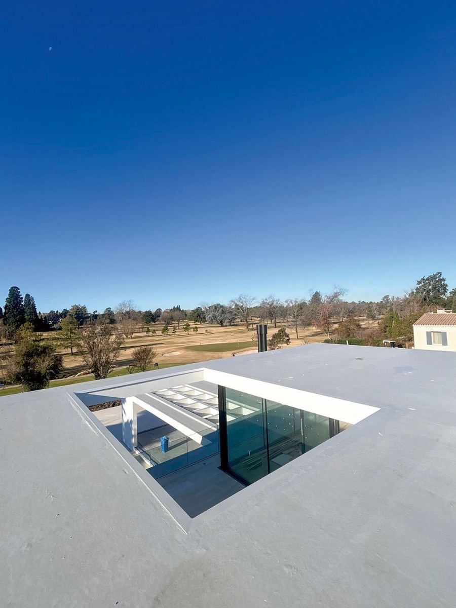 tek-reves-sistema-r-40-membranas-de-caucho-transitables